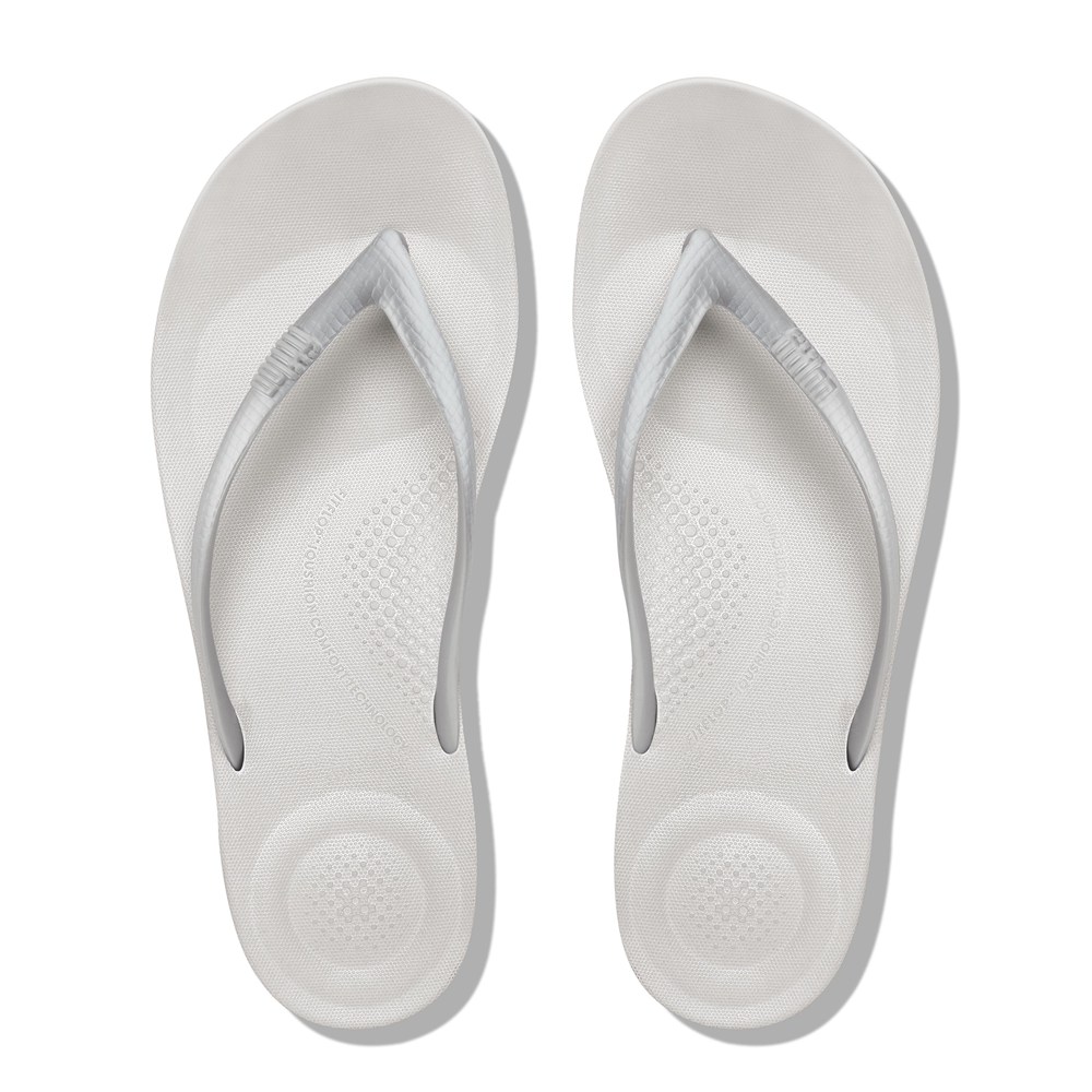 Fitflop Womens Flip-flops - Iqushion Ergonomic - Silver - 326-MUYCVR